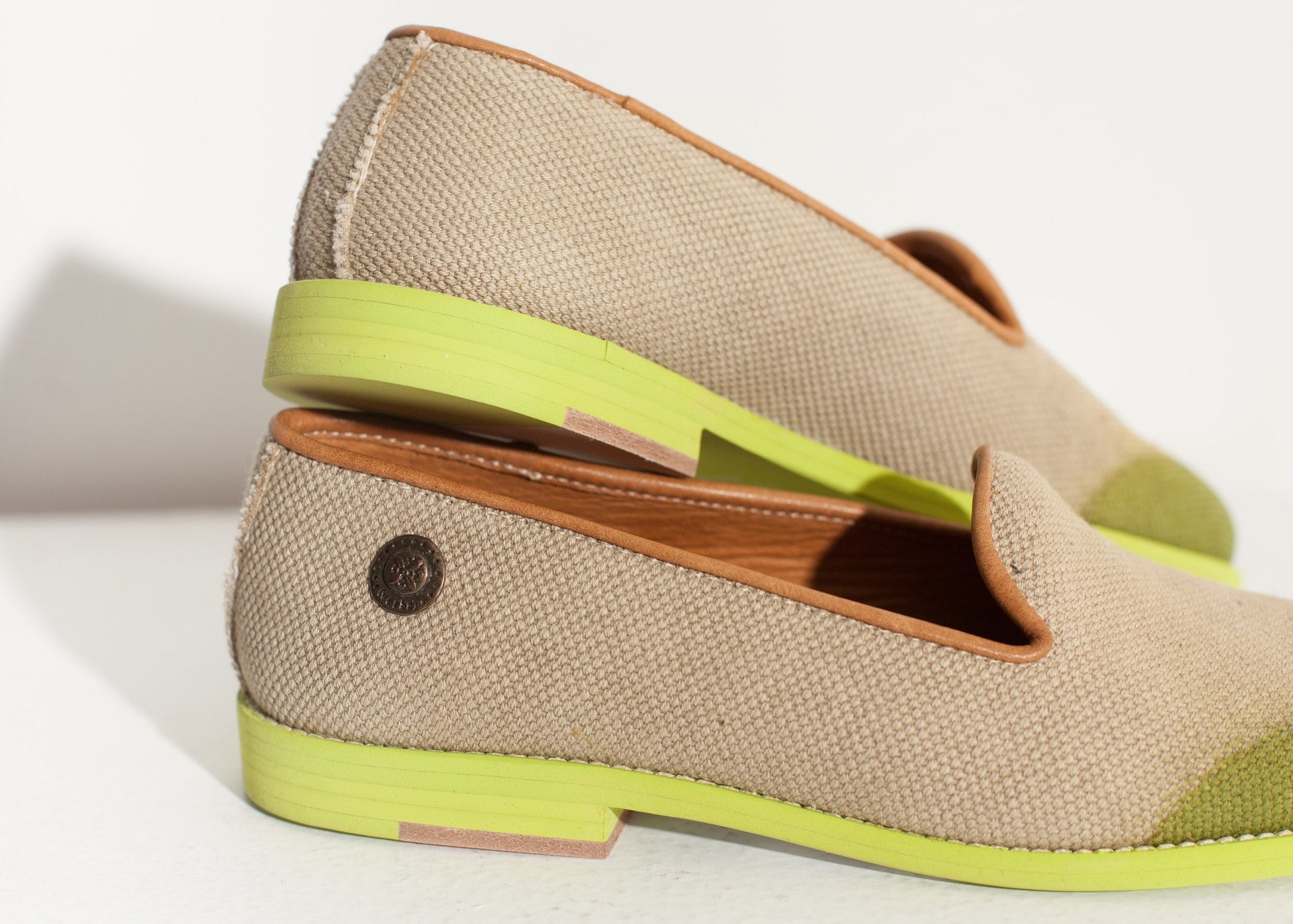 Wingtip Loafer in Lime Verba