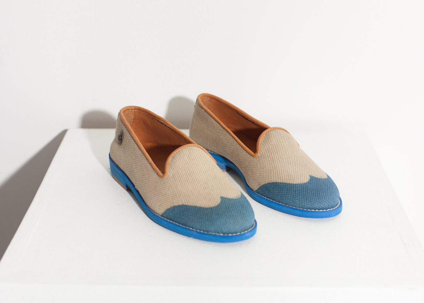 Wingtip Loafer in Blue Verba