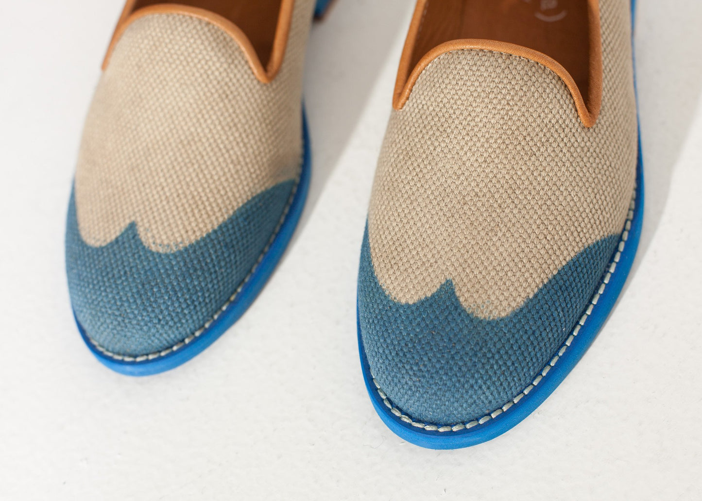 Wingtip Loafer in Blue Verba