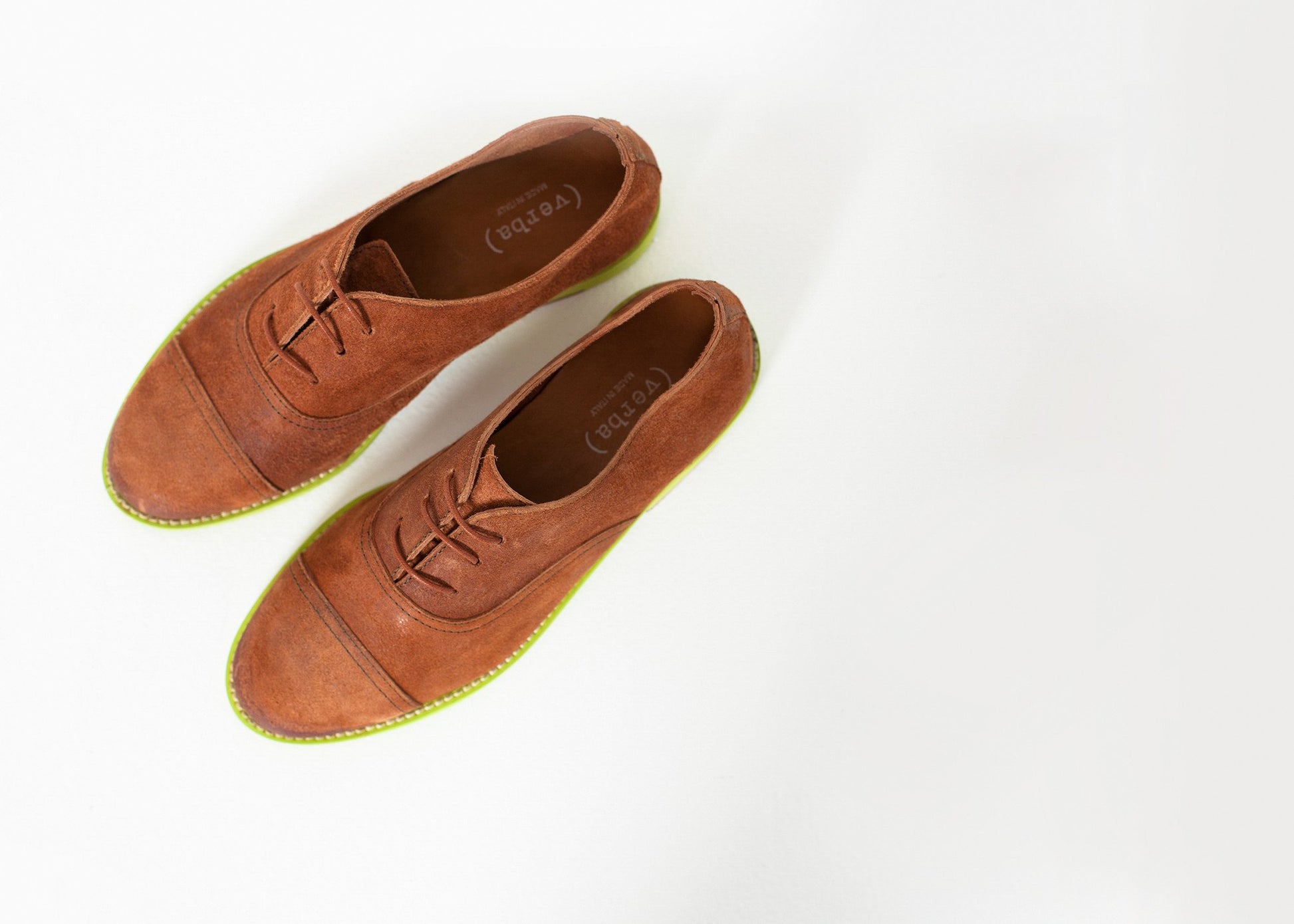 Suede Oxford in Natural/Lime Verba