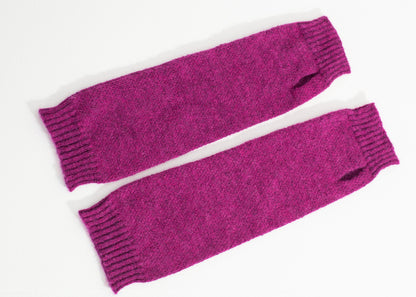 Pikki Mittens in Fuchsia Lilith