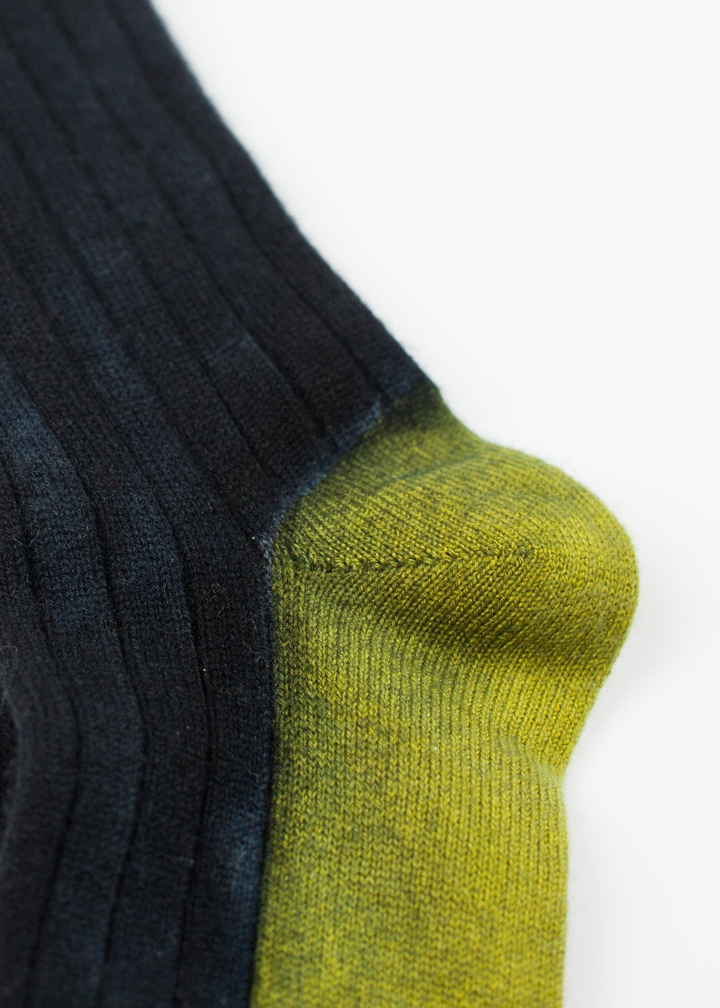 Cashmere Knit Sock in Blue Avant Toi